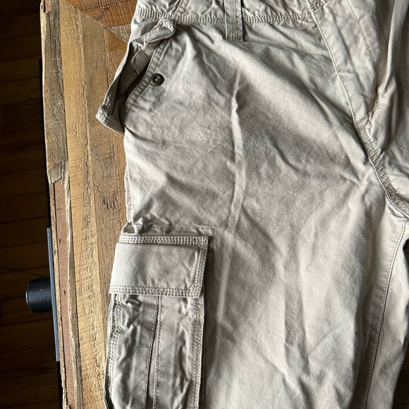 Old navy loose pants - Picture 3 of 5